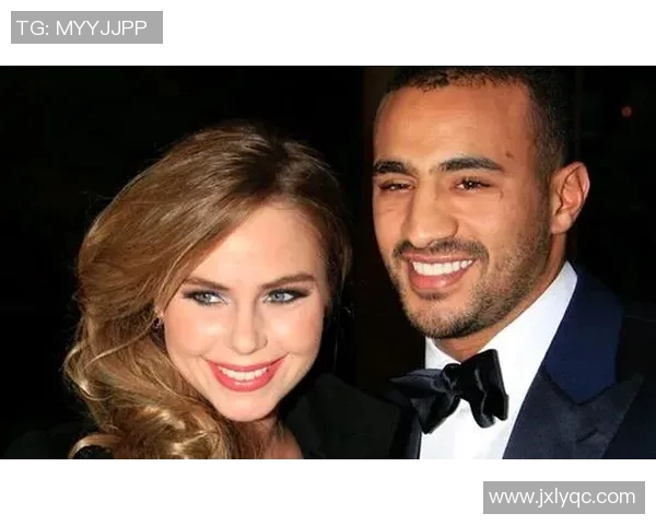 足球明星的妻子们名字大揭秘那些你不知道的背后故事与风采